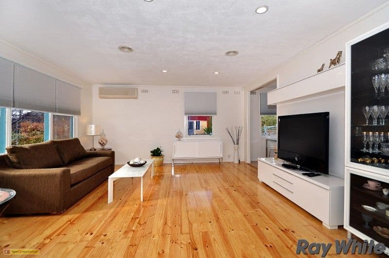 21 Maclaurin Crescent, CHIFLEY ACT 2606, Chifley - Thumbnail 2