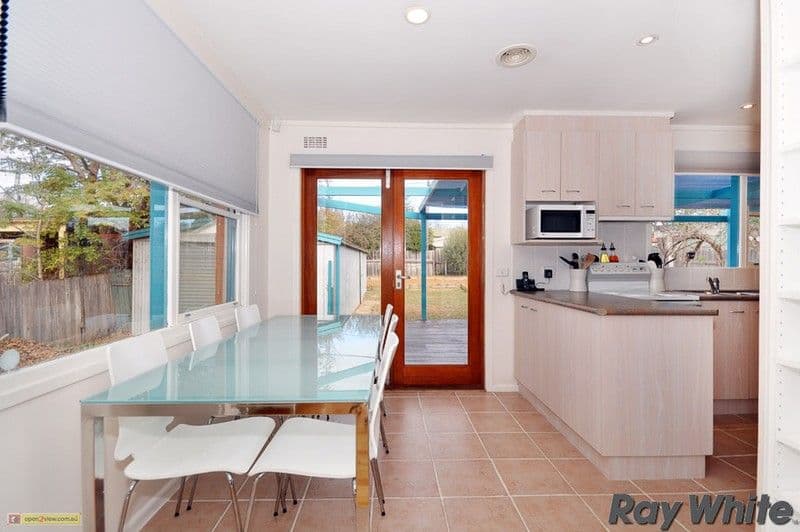 21 Maclaurin Crescent, CHIFLEY ACT 2606, Chifley - Thumbnail 4