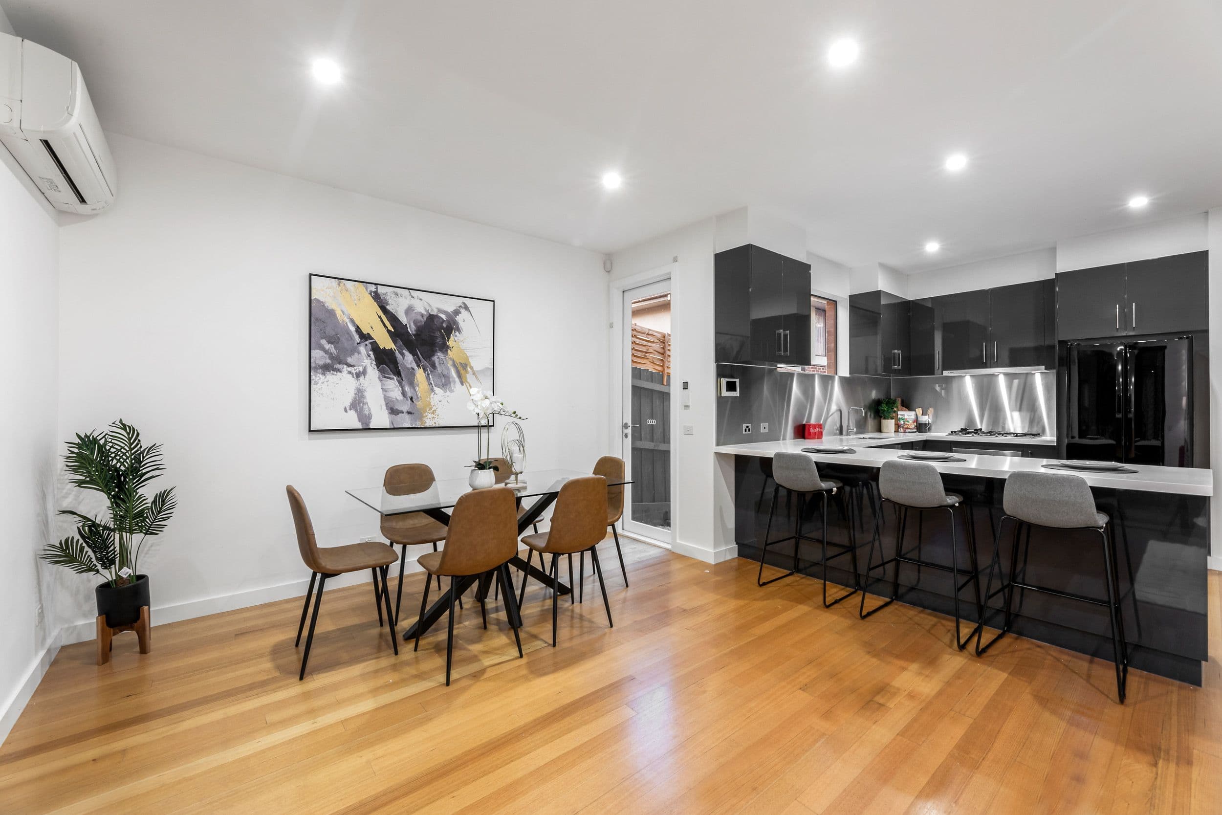 20 South Parade, Blackburn VIC 3130, Blackburn - Thumbnail 4