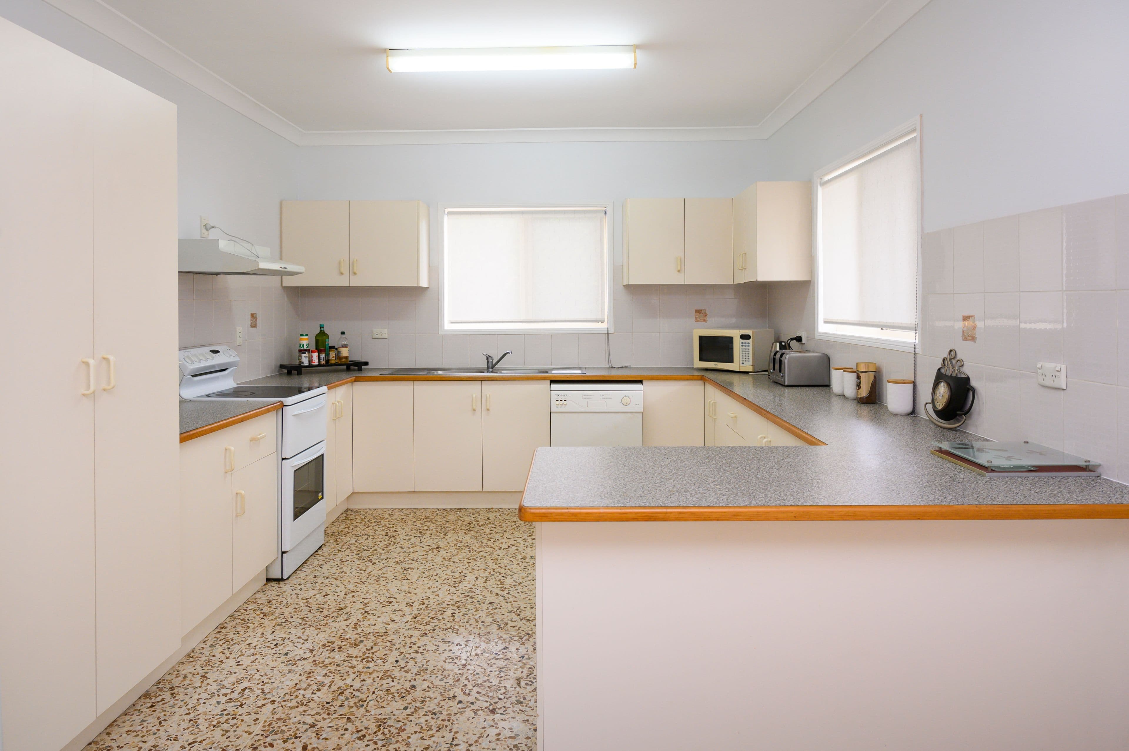 10 Lapage Place, Wishart QLD 4122, Wishart - Thumbnail 5
