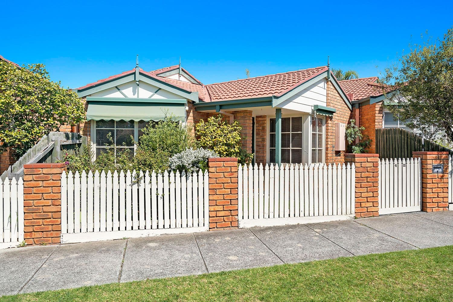 11 Hoffman Street, Cheltenham VIC 3192, Cheltenham - Image 1