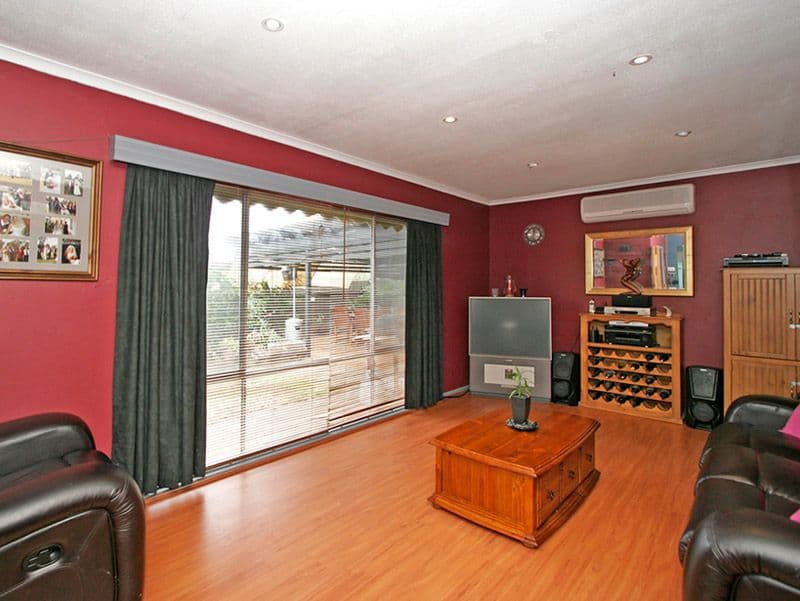 8 Avenell Avenue, CHRISTIES BEACH SA 5165, Christies Beach - Thumbnail 4