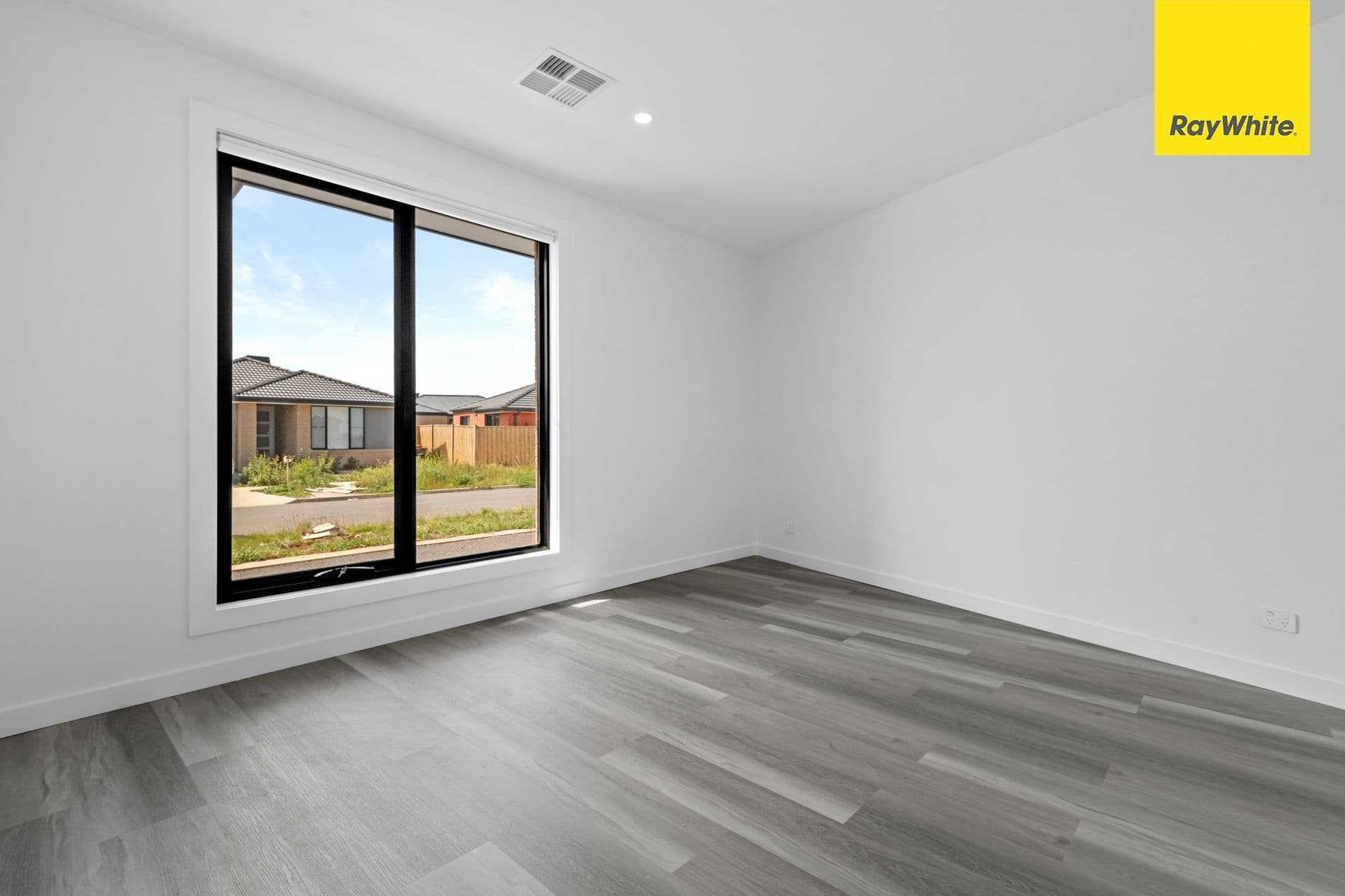 3 Harwich Street, Rockbank VIC 3335, Rockbank - Thumbnail 6
