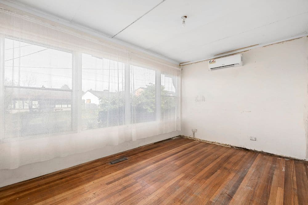4 Lismore Street, Dallas VIC 3047, Dallas - Thumbnail 3