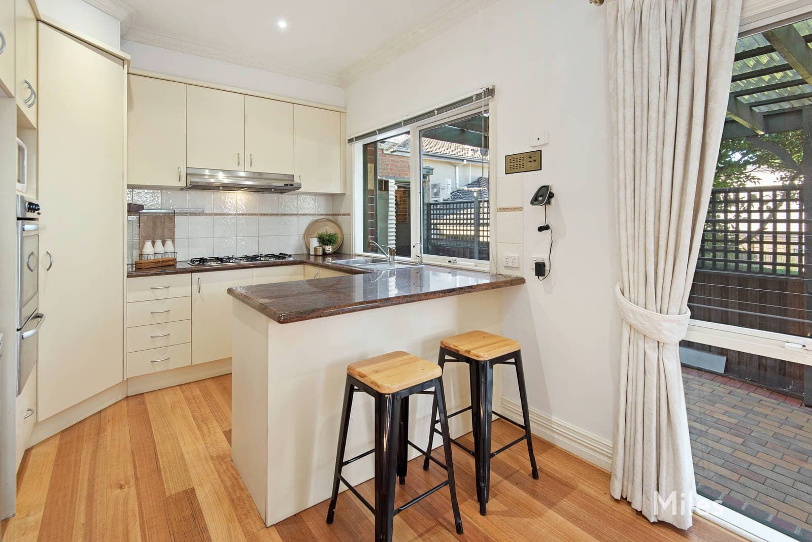 60 Greville Road, Rosanna, Rosanna - Thumbnail 7
