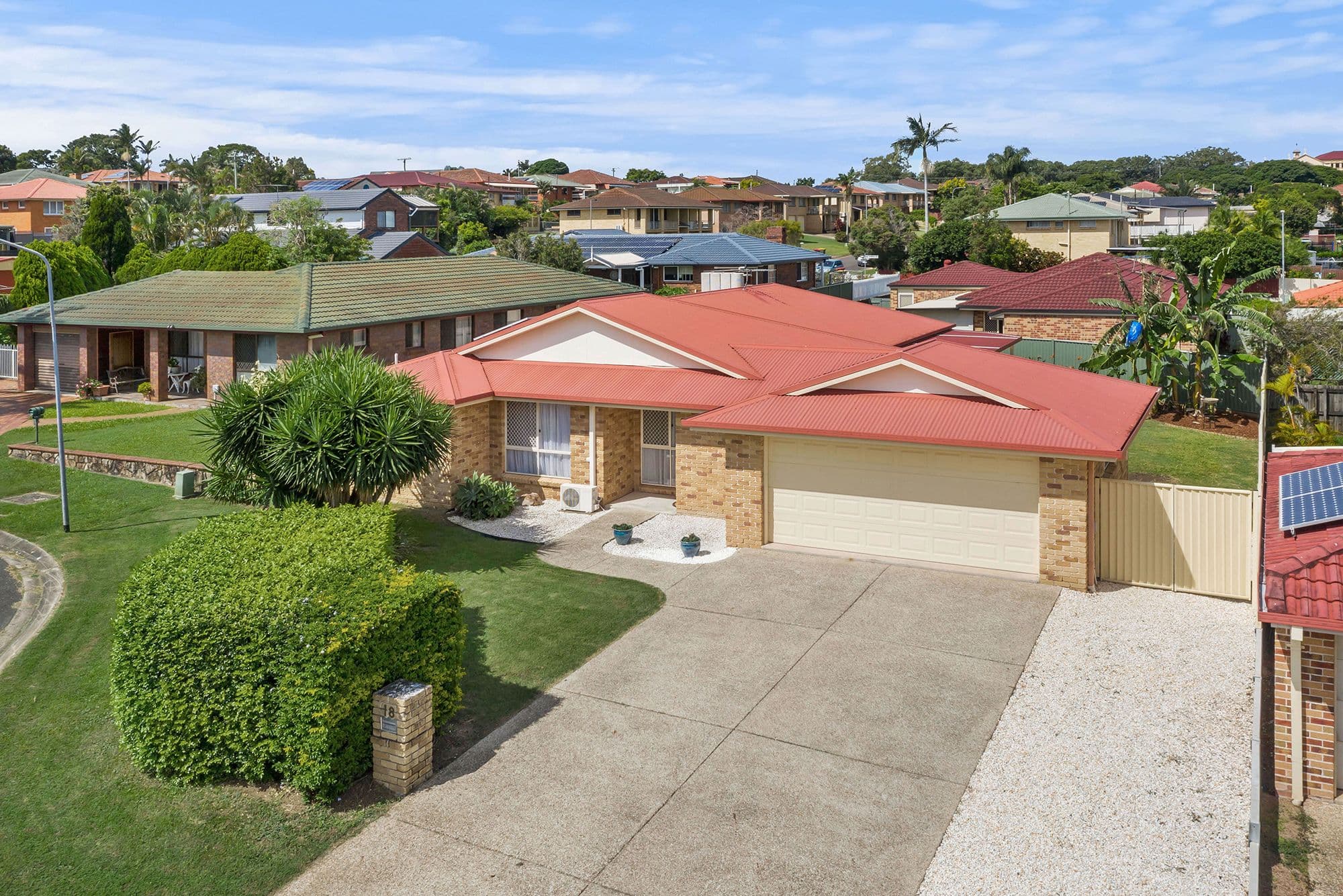 18 Laar Crescent, Boondall QLD 4034, Boondall - Thumbnail 2