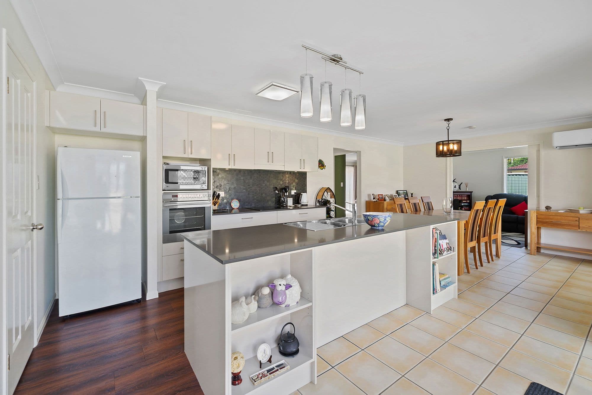18 Laar Crescent, Boondall QLD 4034, Boondall - Thumbnail 4