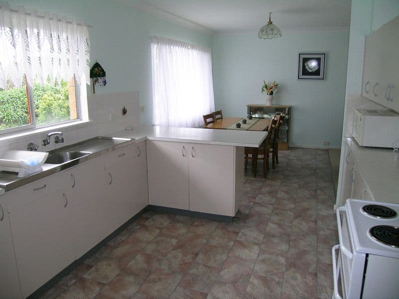 19 Bellevue Drive, PORT MACQUARIE NSW 2444, Port Macquarie - Thumbnail 5