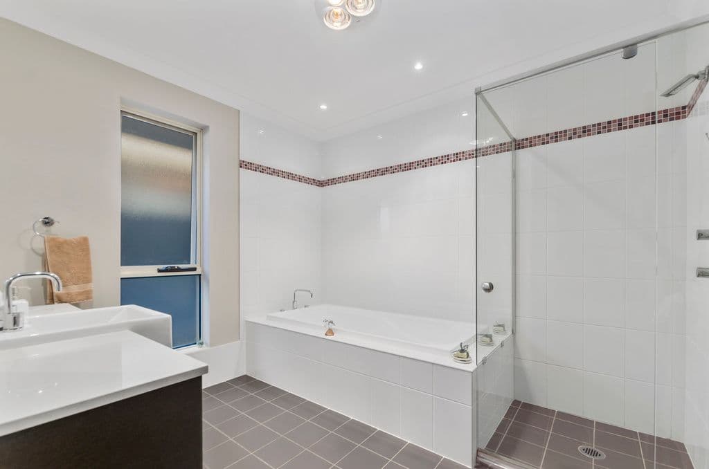 17 Kingsbury Circuit, Bowral - Thumbnail 6