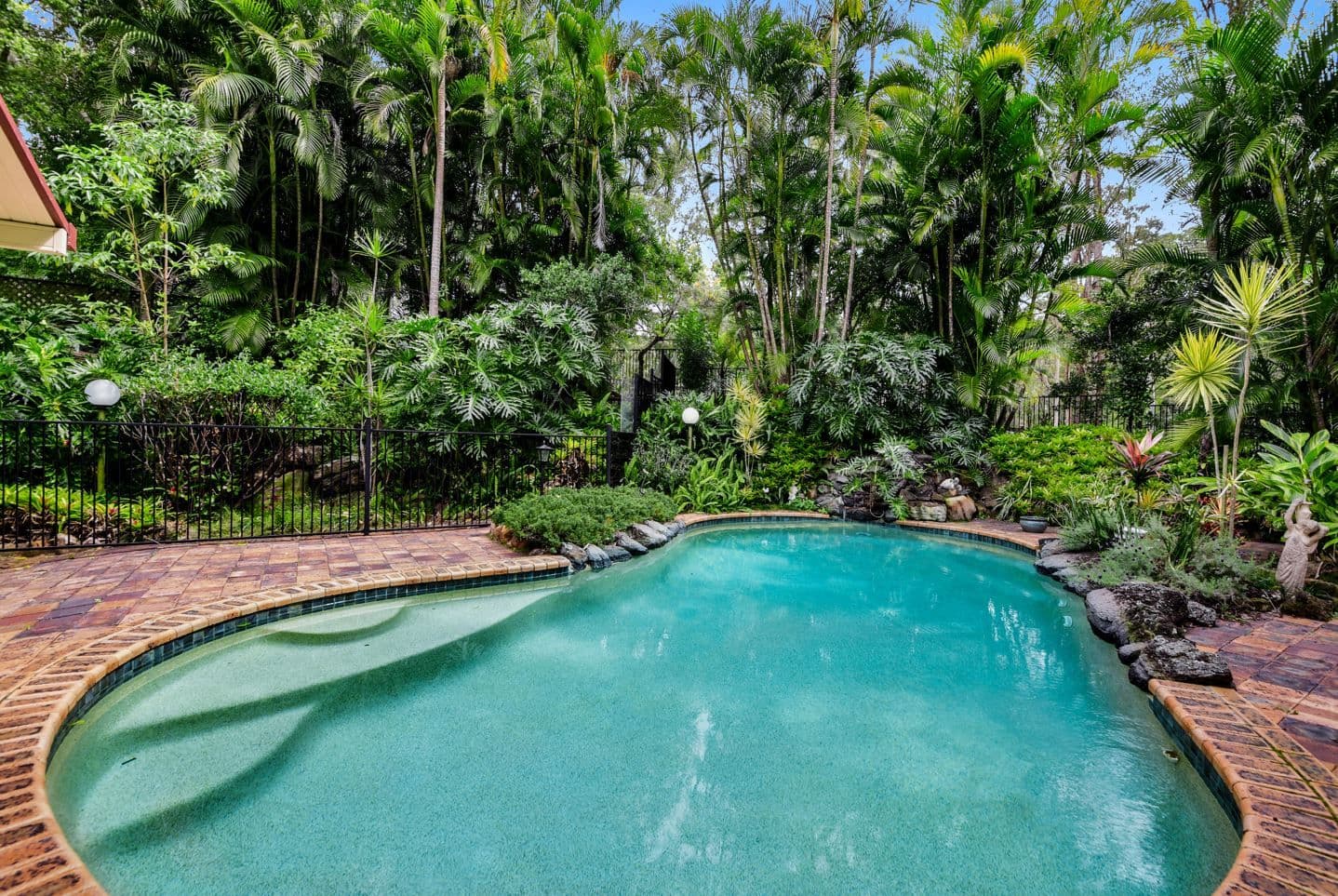 10 Ireland Court, Cashmere QLD 4500, Cashmere - Thumbnail 5