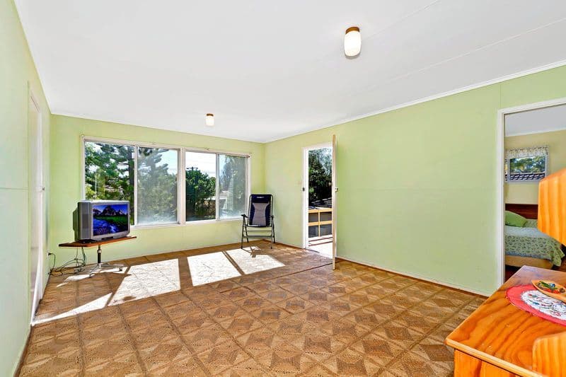 40 Shamrock Drive, BERKELEY VALE NSW 2261, Berkeley Vale - Thumbnail 3