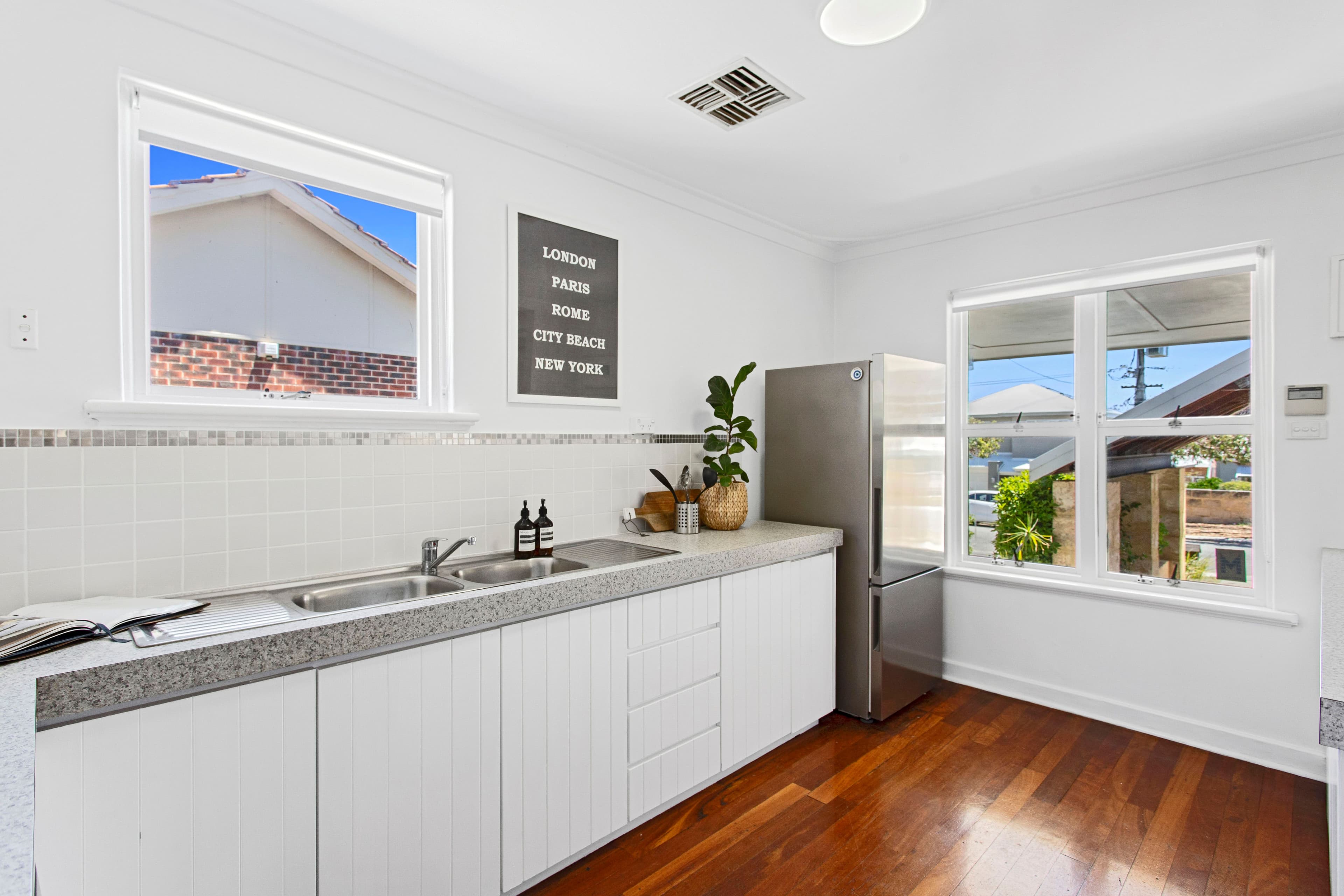 176 Burniston Street, Scarborough WA 6019, Scarborough - Thumbnail 2