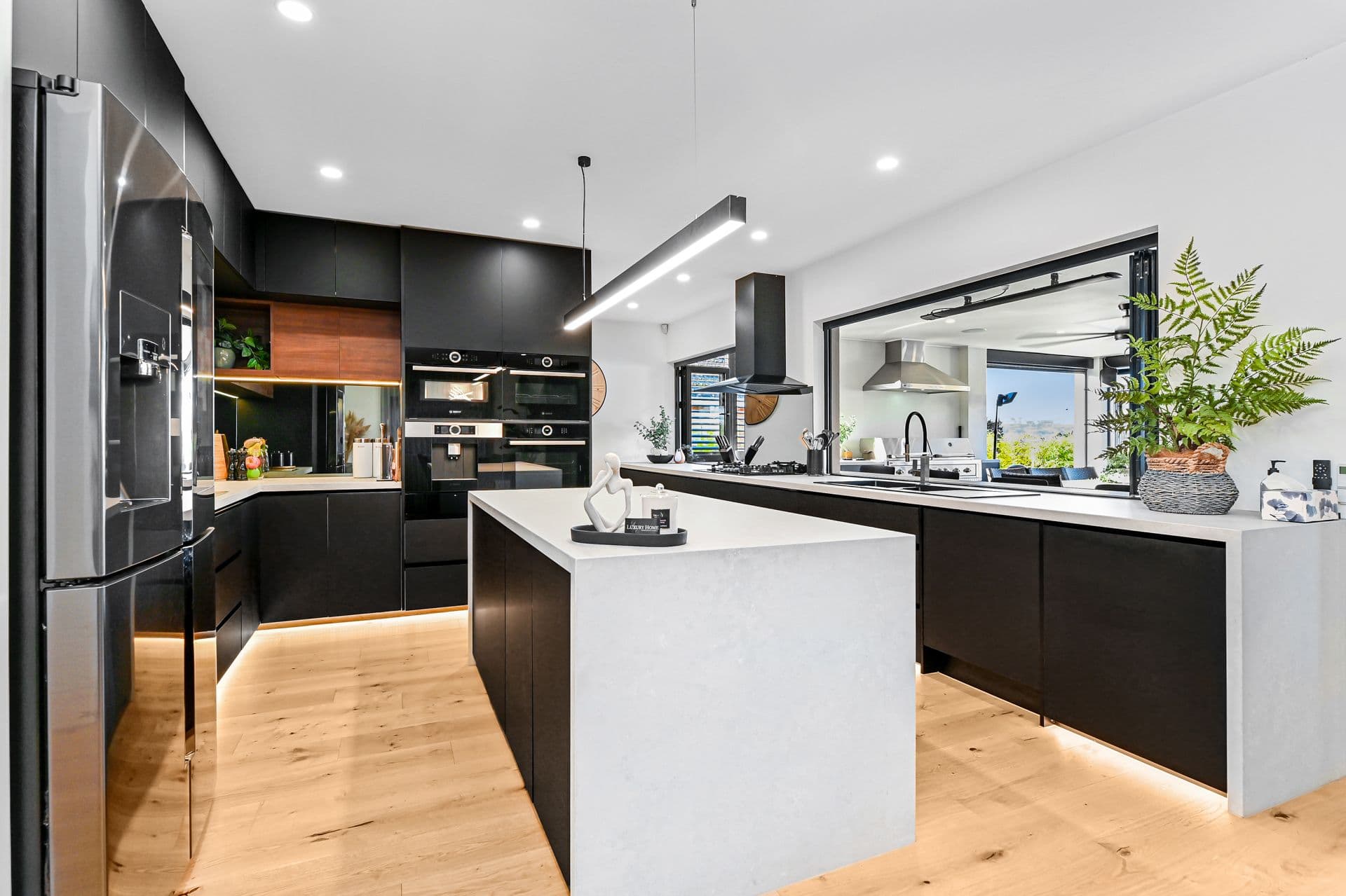 8 Howell Drive, Berwick VIC 3806, Berwick - Thumbnail 3