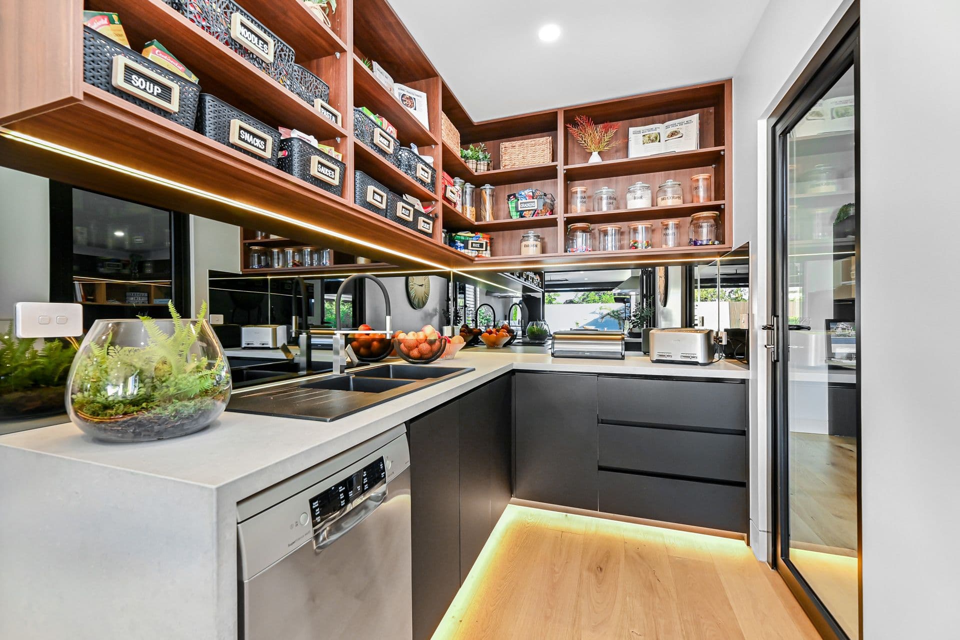 8 Howell Drive, Berwick VIC 3806, Berwick - Thumbnail 6