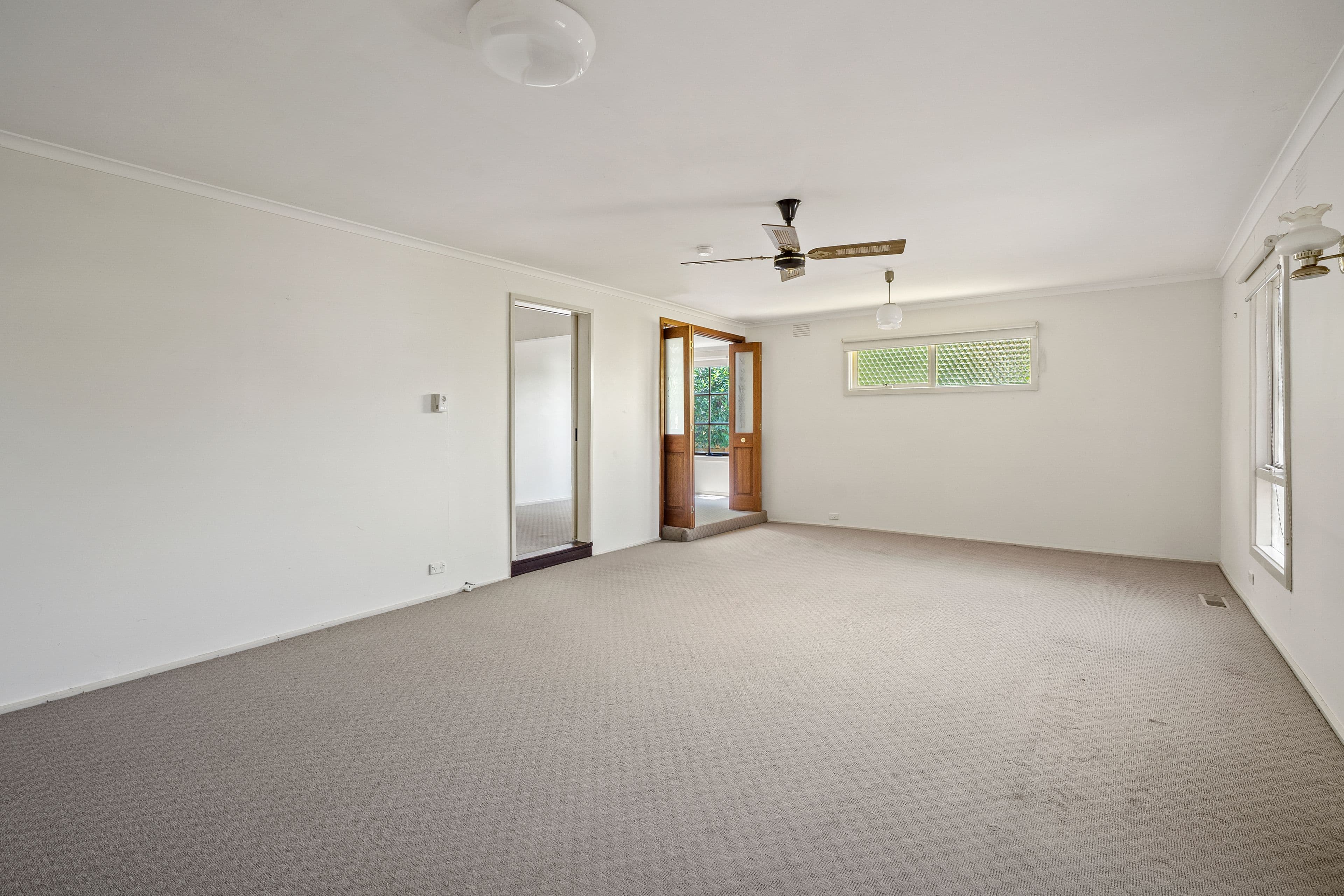 2 Milton Street, Ferntree Gully VIC 3156, Ferntree Gully - Thumbnail 4