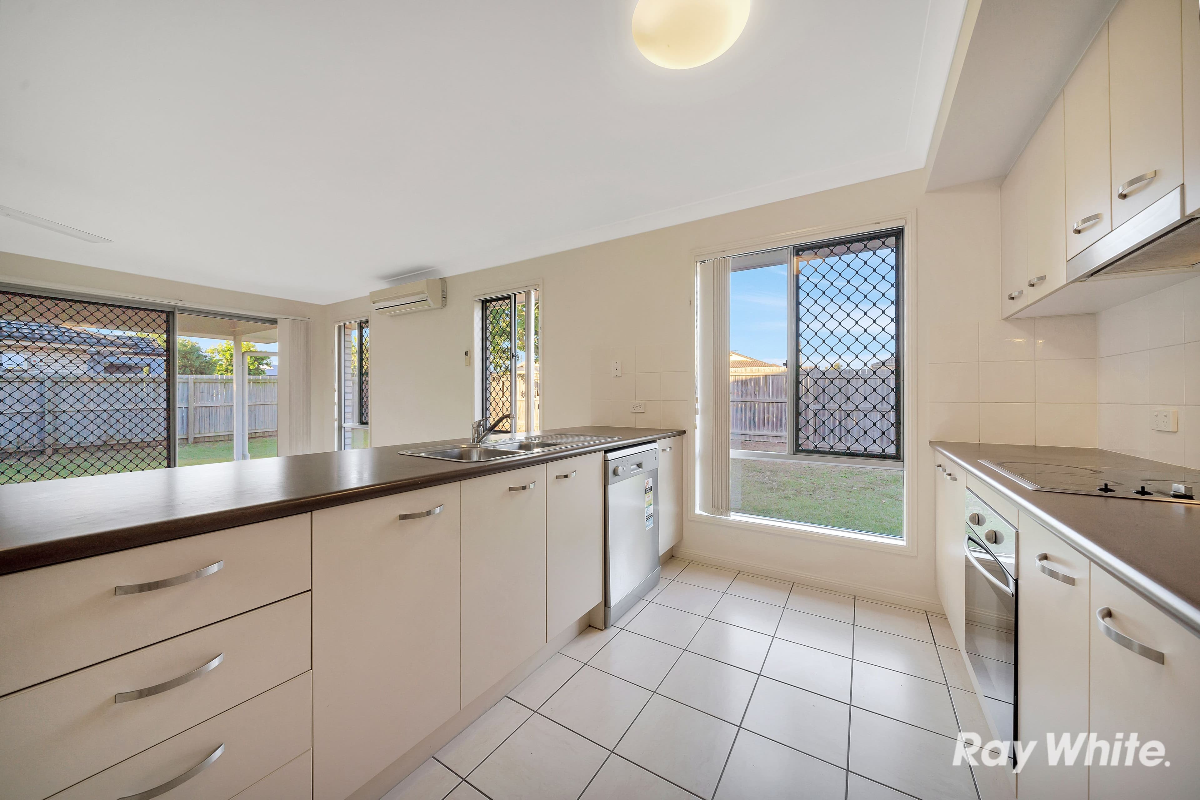 14 Lucy Street, Marsden QLD 4132, Marsden - Thumbnail 3