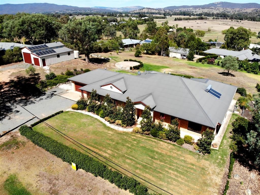 639 Wee Jasper Road, Tumut - Image 1