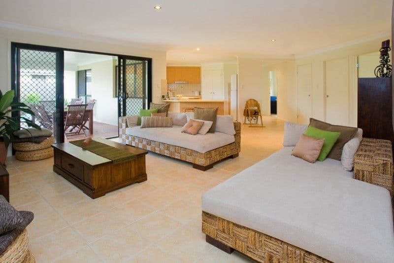 106 Lakeside Avenue, SPRINGFIELD LAKES QLD 4300, Springfield Lakes - Thumbnail 2