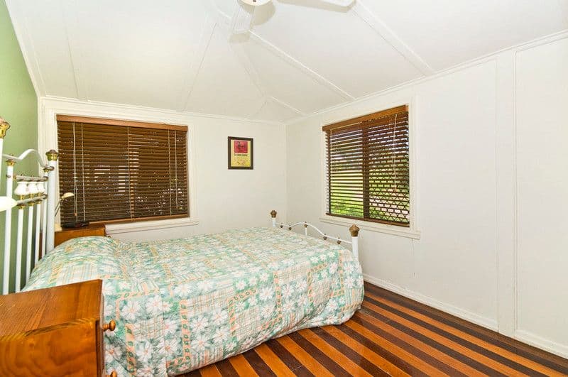 17 Brakes Crescent, MIAMI QLD 4220, Miami - Thumbnail 7
