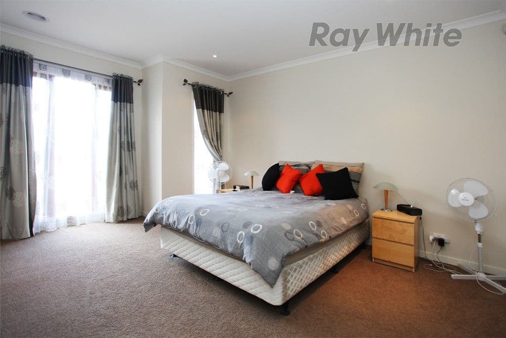 34 Berington Drive, WILLIAMS LANDING VIC 3027, Williams Landing - Thumbnail 3