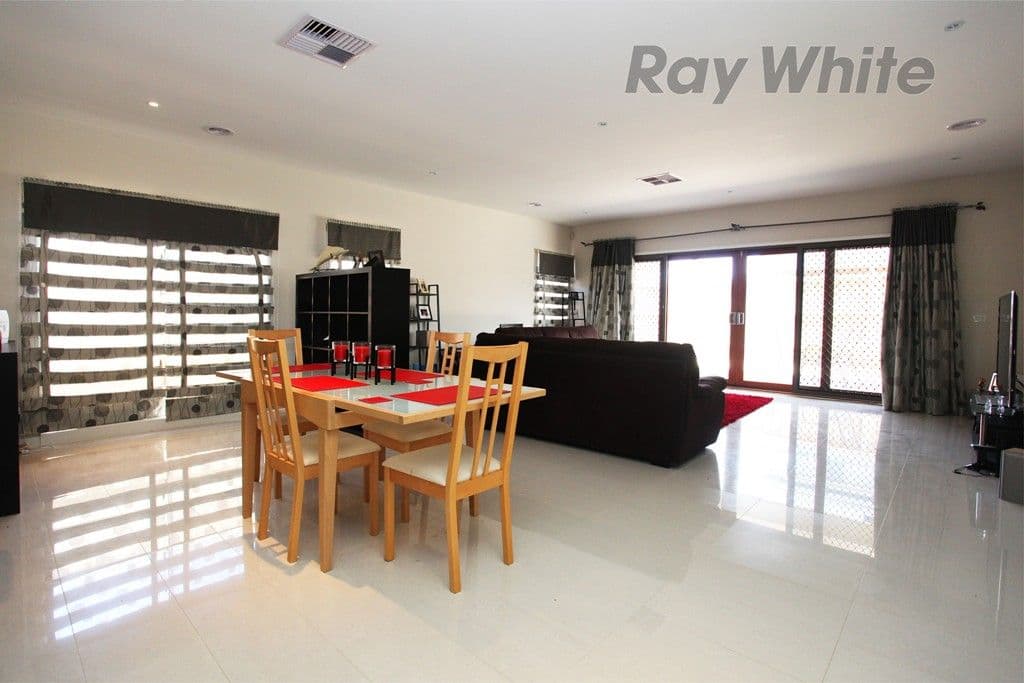 34 Berington Drive, WILLIAMS LANDING VIC 3027, Williams Landing - Thumbnail 7