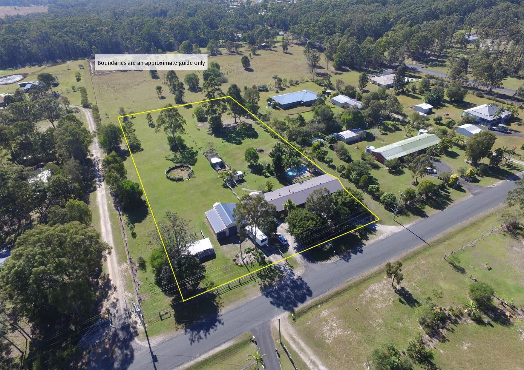 20 Clyde Essex Drive, Gulmarrad - Image 1