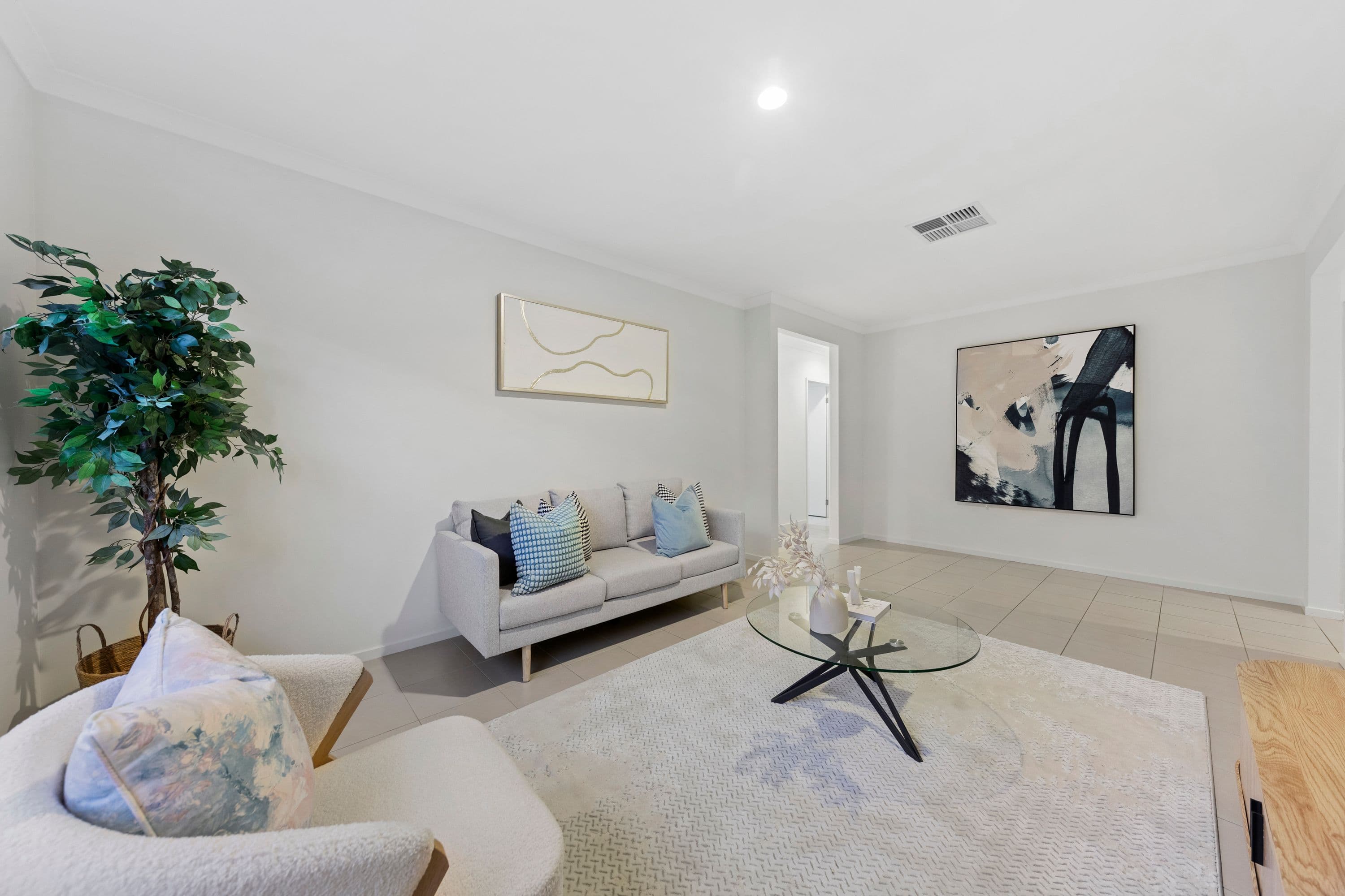 16 Camdolle Close, Pakenham VIC 3810, Pakenham - Thumbnail 6