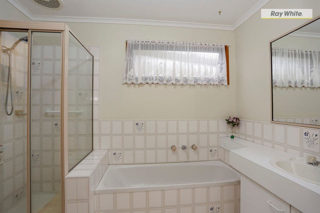 152 Eastbourne Road, ROSEBUD VIC 3939, Rosebud - Thumbnail 4