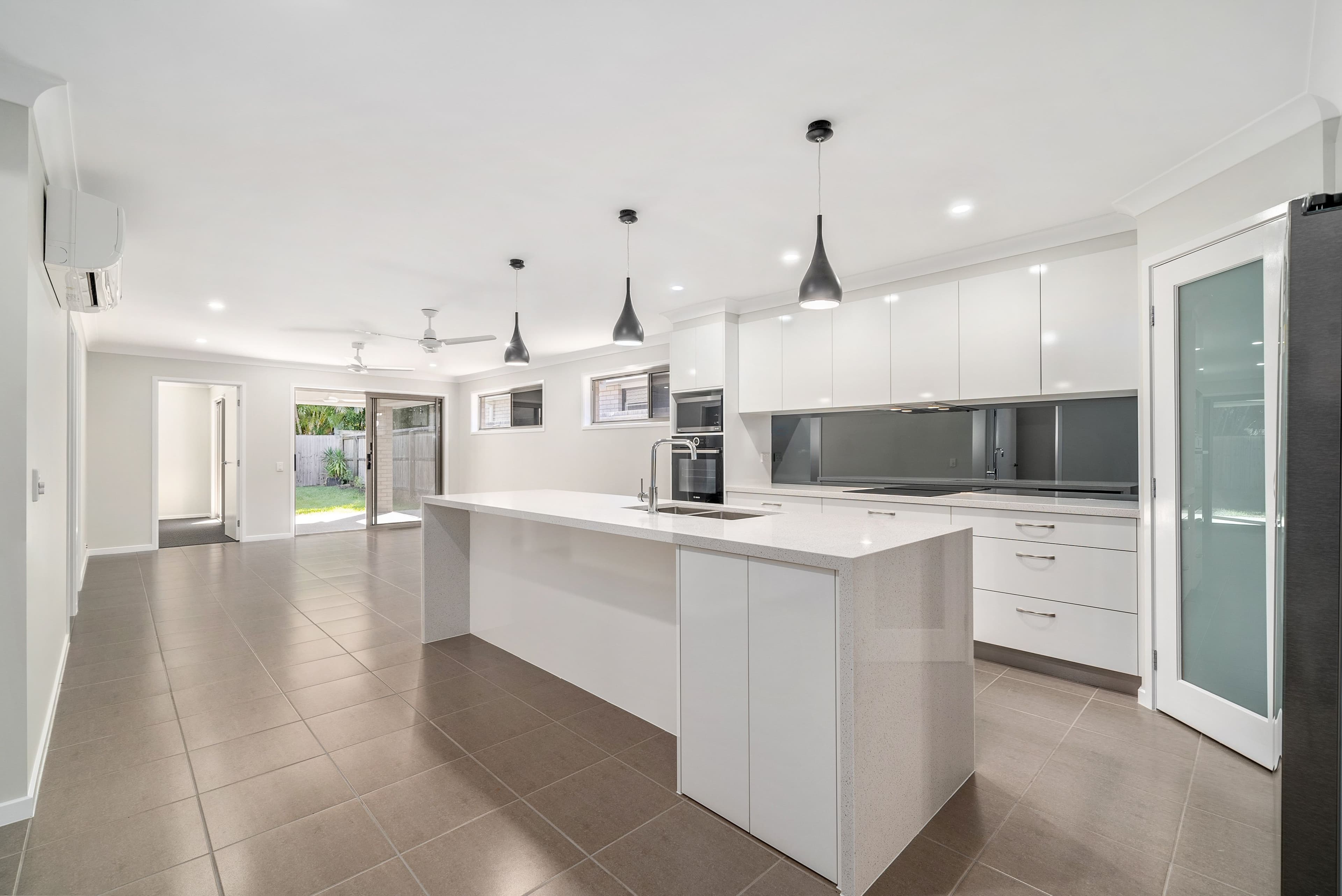 36A Ellen Street, Woody Point QLD 4019, Woody Point - Thumbnail 3