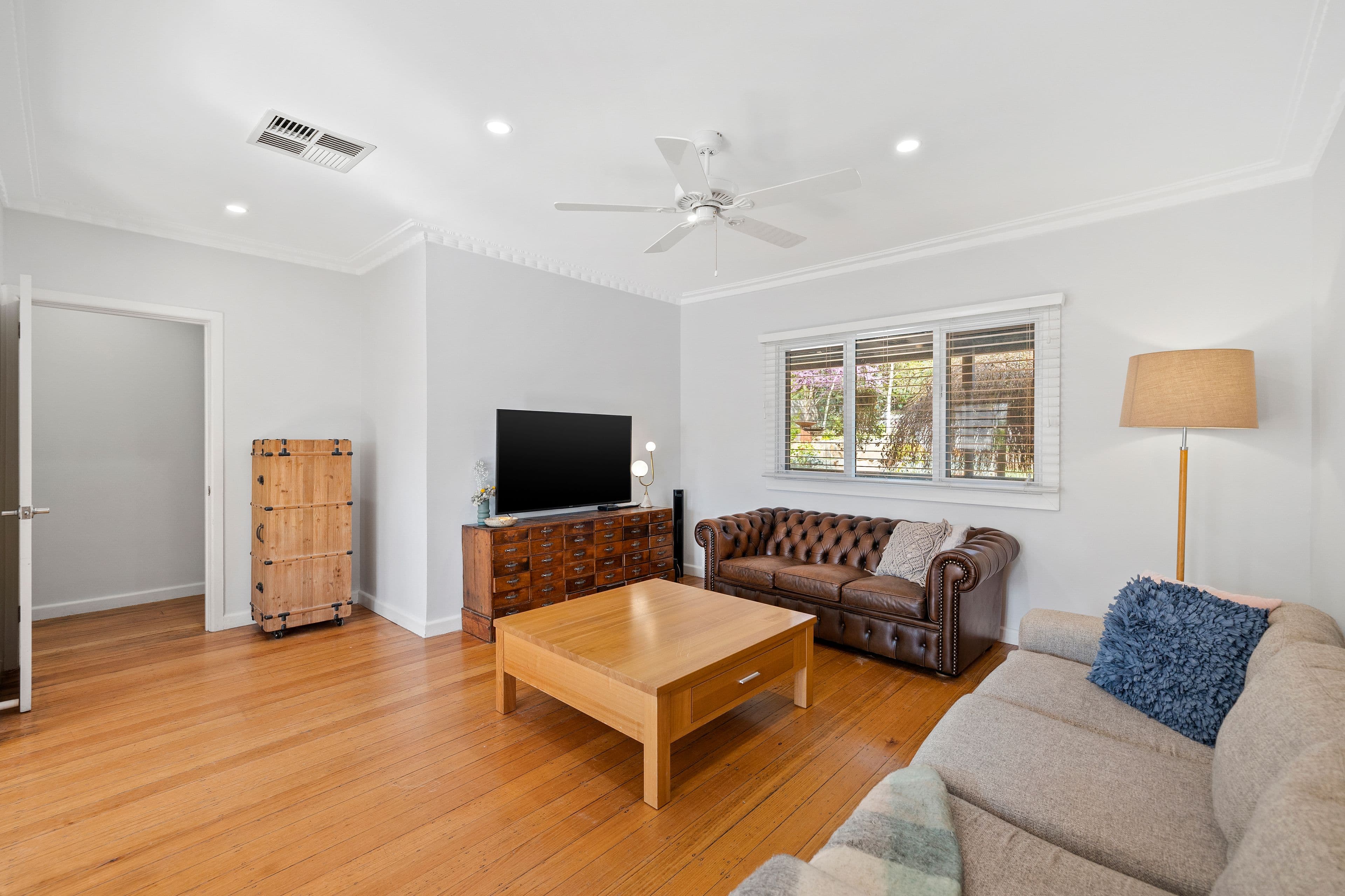 22 Evelyn Road, Ringwood North VIC 3134, Ringwood North - Thumbnail 3