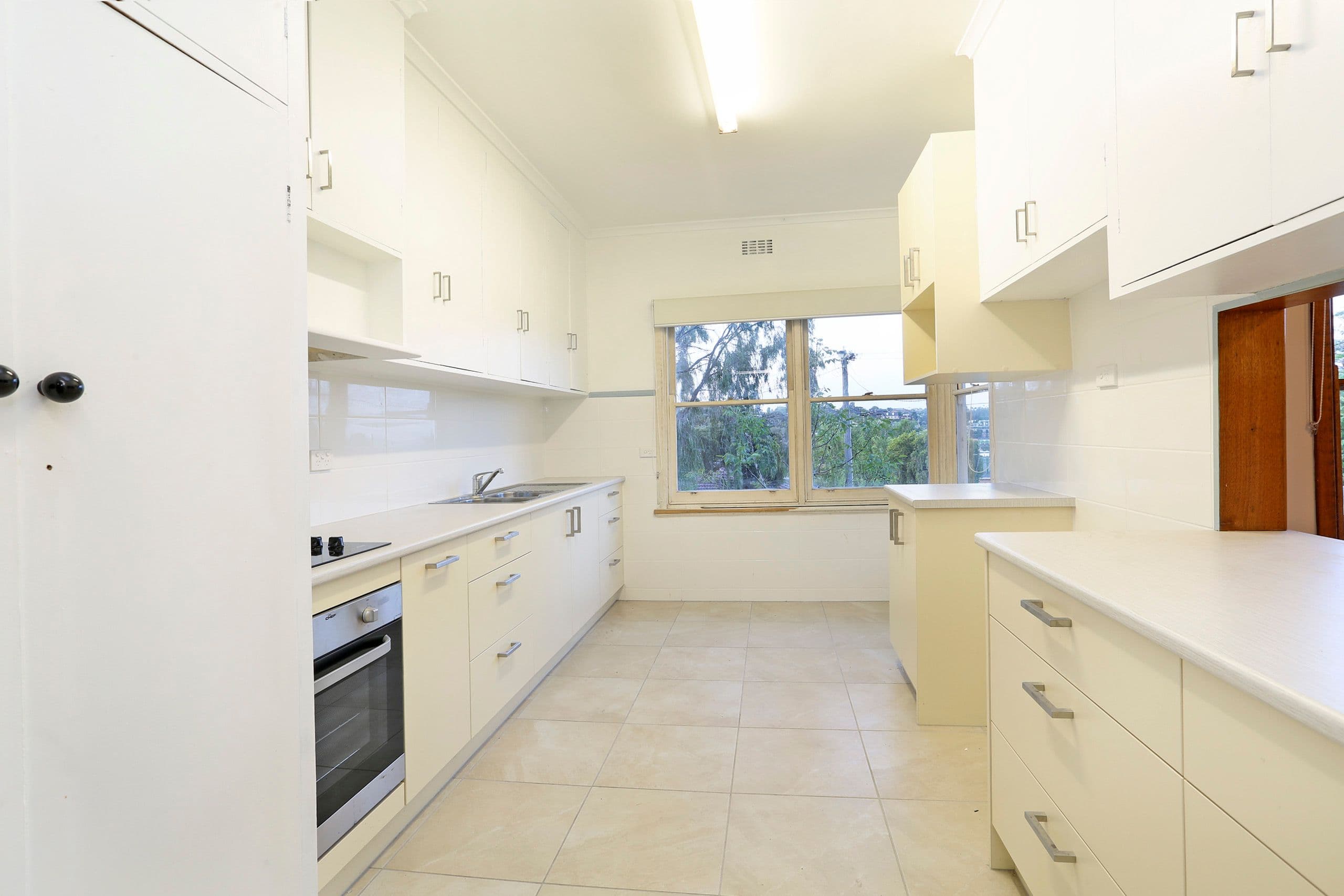 1 Nelson Avenue, Highton VIC 3216, Highton - Thumbnail 3