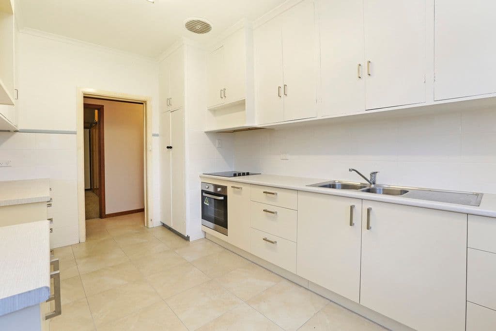 1 Nelson Avenue, Highton VIC 3216, Highton - Thumbnail 4