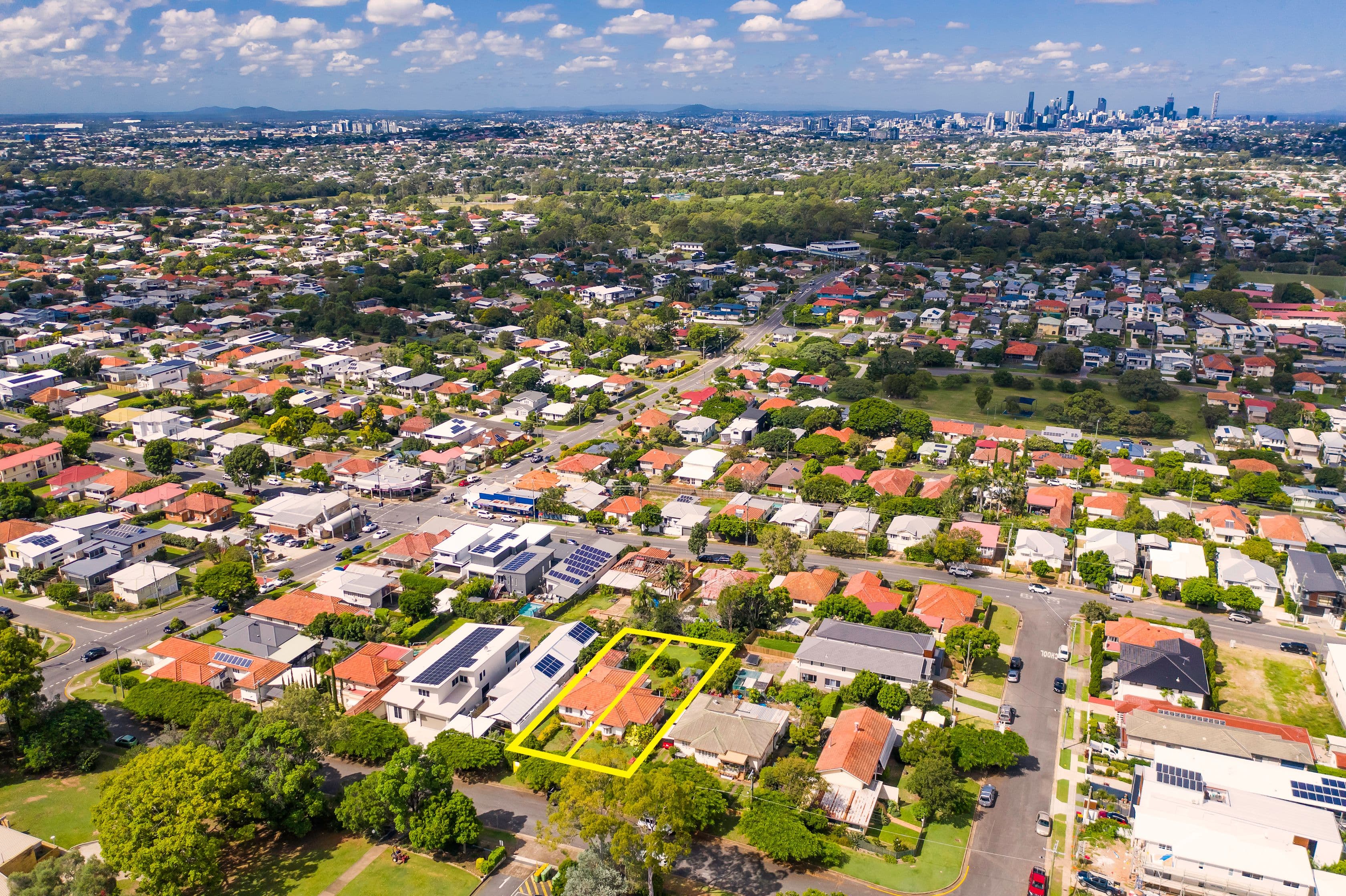 25 Warraba Avenue, Wavell Heights QLD 4012, Wavell Heights - Thumbnail 3