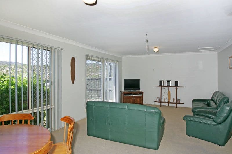 32 Aurora Place, BATEAU BAY NSW 2261, Bateau Bay - Thumbnail 2