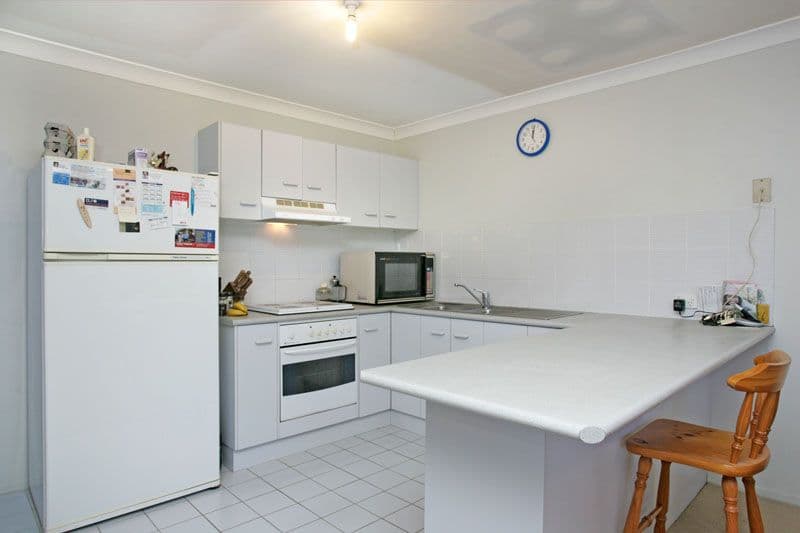 32 Aurora Place, BATEAU BAY NSW 2261, Bateau Bay - Thumbnail 3