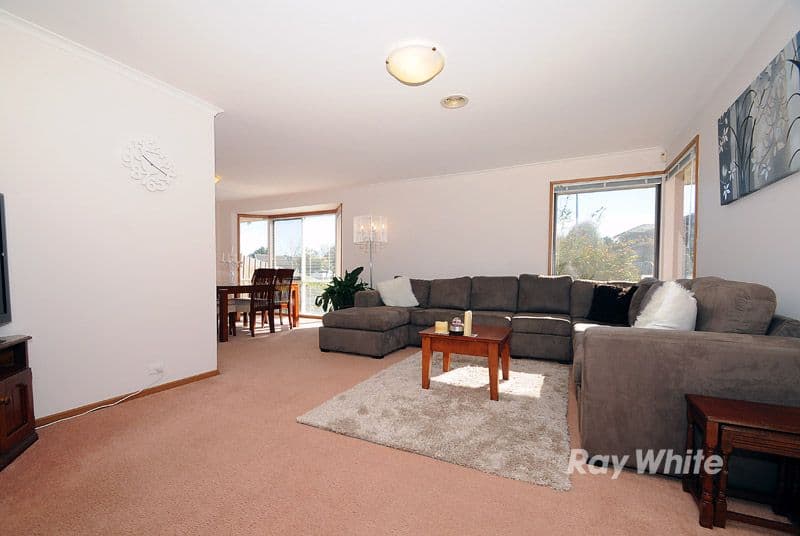 22 Pitfield Crescent, ROWVILLE VIC 3178, Rowville - Thumbnail 2