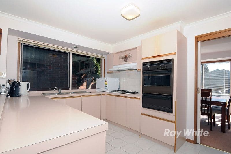 22 Pitfield Crescent, ROWVILLE VIC 3178, Rowville - Thumbnail 3