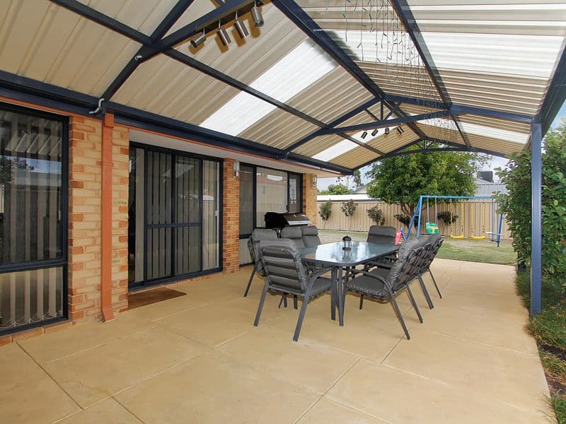 16 Barkley Loop, CANNING VALE WA 6155, Canning Vale - Thumbnail 2