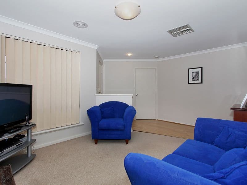 16 Barkley Loop, CANNING VALE WA 6155, Canning Vale - Thumbnail 6