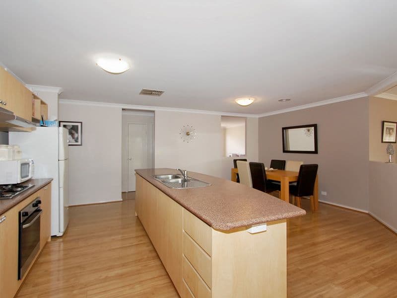 16 Barkley Loop, CANNING VALE WA 6155, Canning Vale - Thumbnail 8