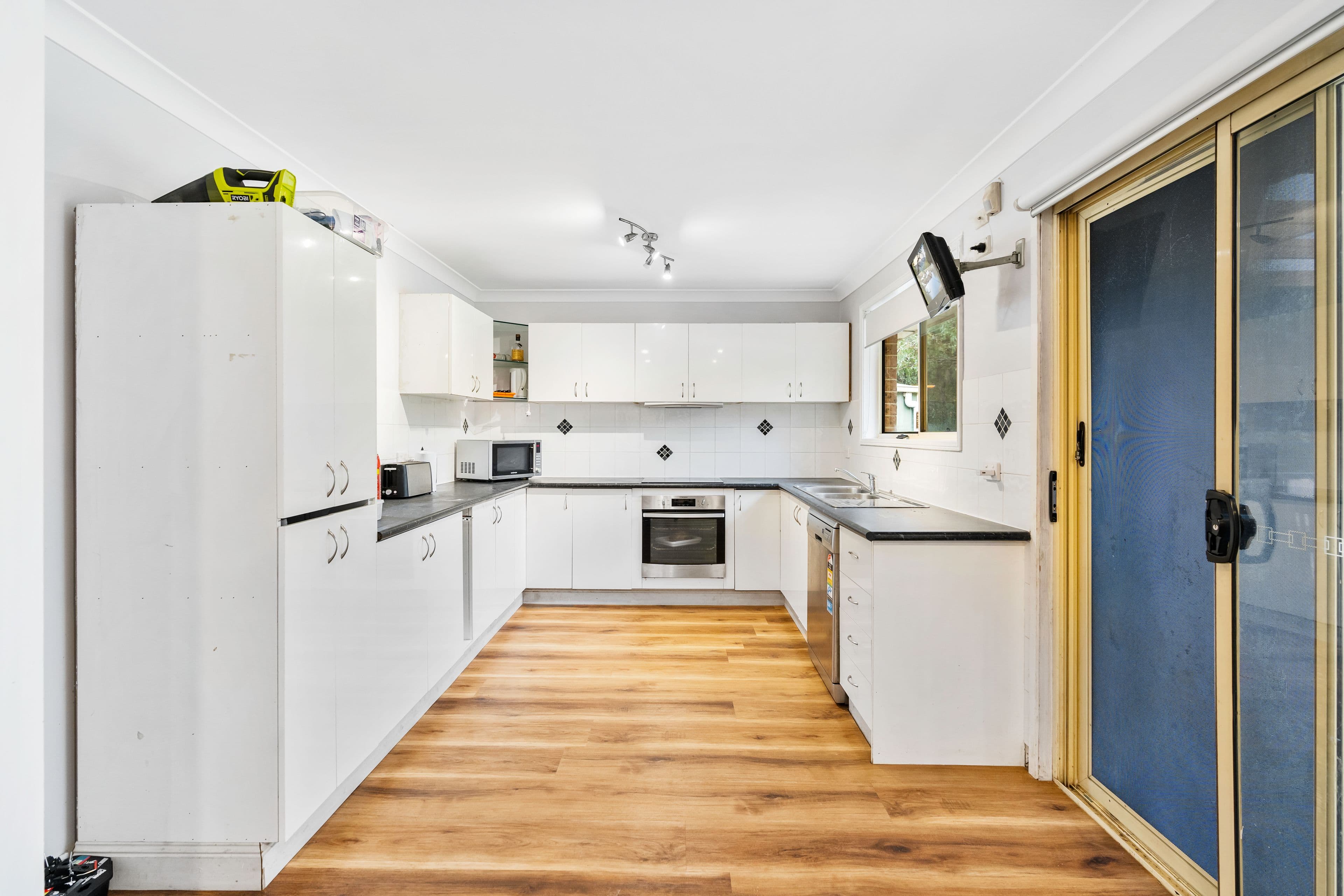 8 Danburite Place, Eagle Vale NSW 2558, Eagle Vale - Thumbnail 3
