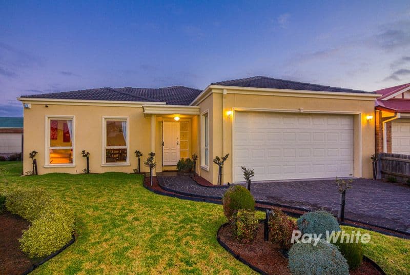 10 Bouverie Place, SKYE VIC 3977, Skye - Image 1