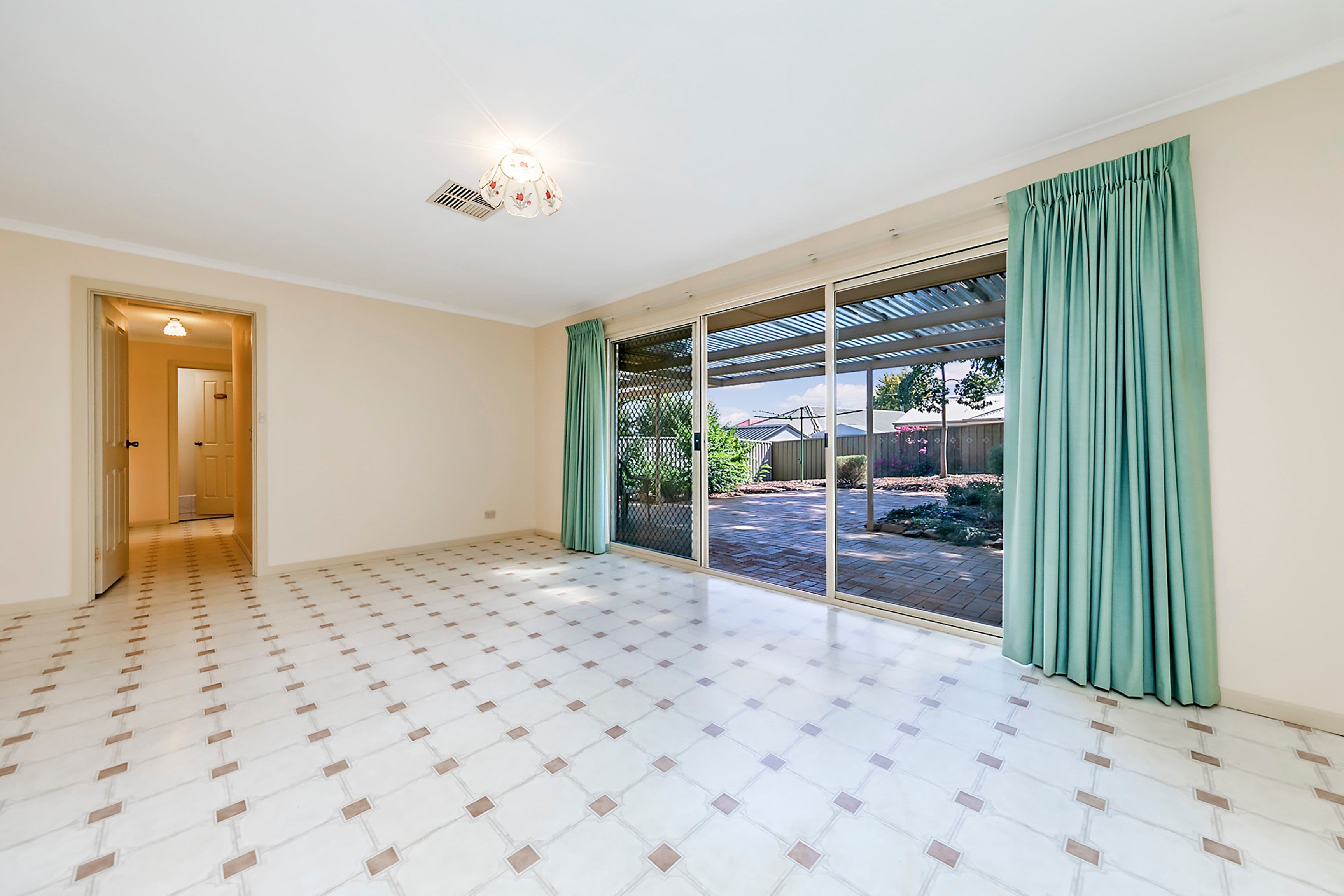 7 Dove Avenue, Altona - Thumbnail 8