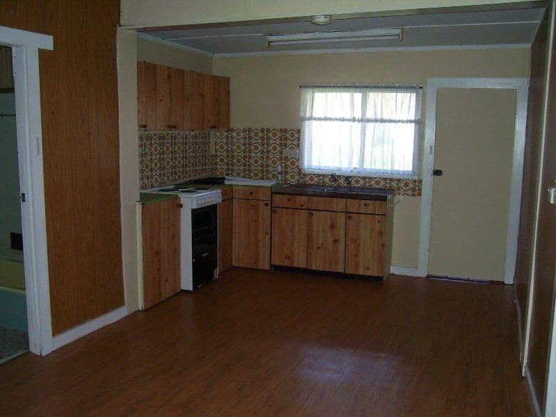 39 Forbes Road, PARKES NSW 2870, Parkes - Thumbnail 2