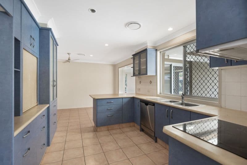15 Holbrook Way, Elanora QLD 4221, Elanora - Thumbnail 3