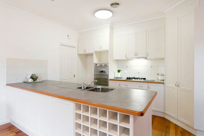 24 Connie Street, BENTLEIGH EAST VIC 3165, Bentleigh East - Thumbnail 3