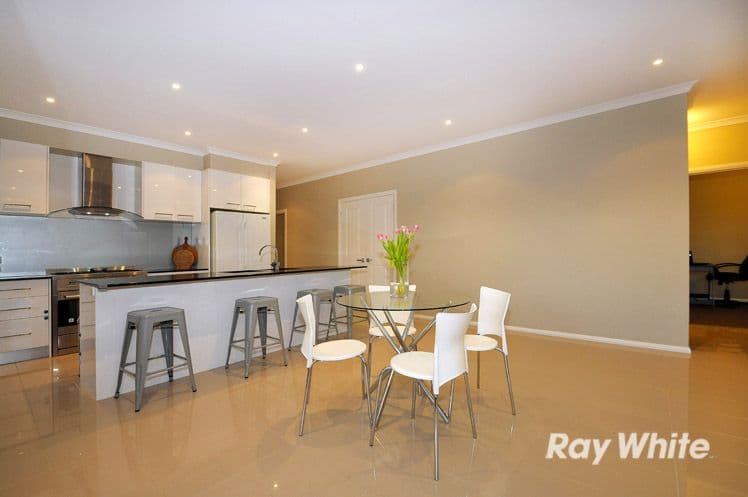 53 George Frederick Road, CRANBOURNE WEST VIC 3977, Cranbourne West - Thumbnail 5