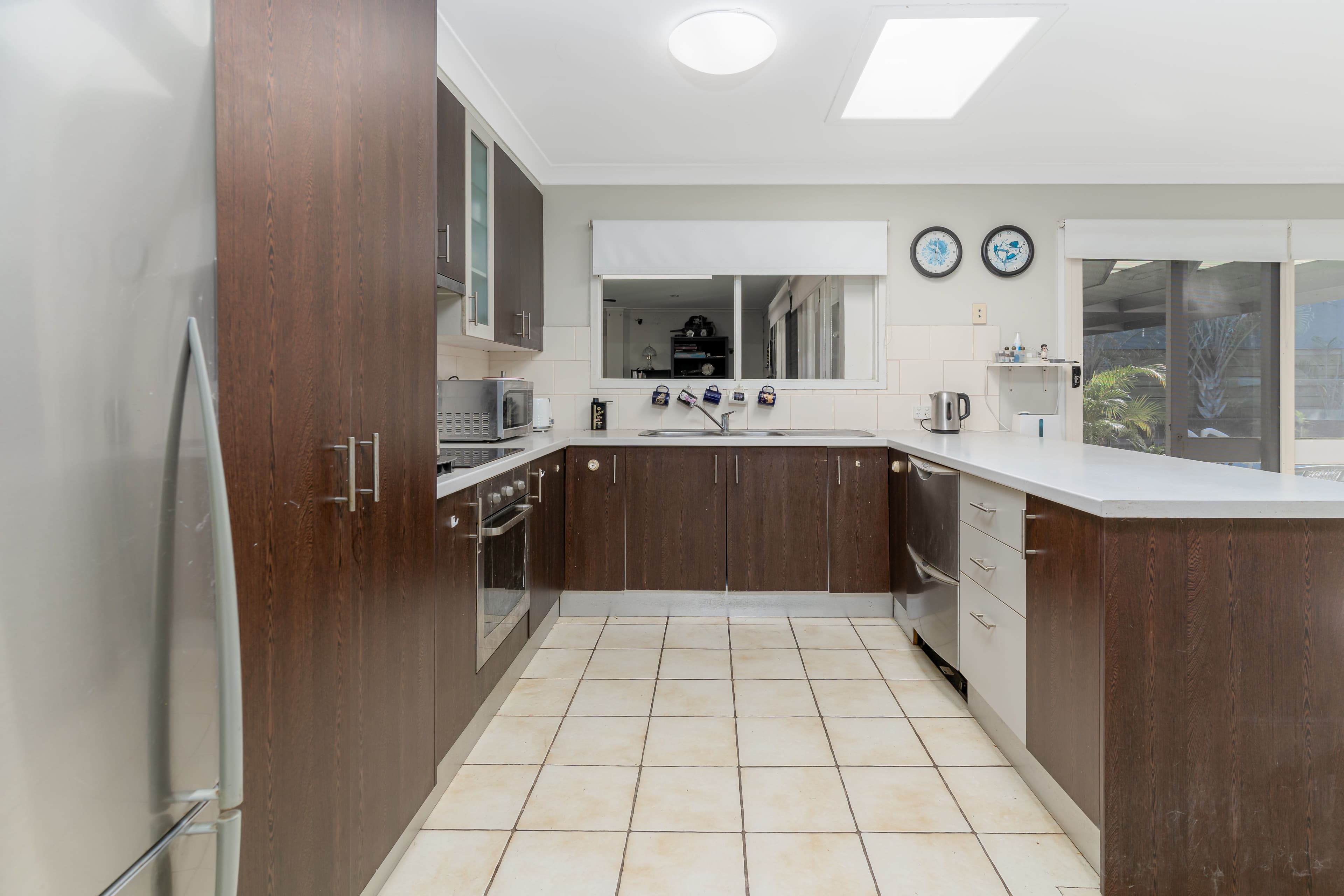 74 Barbaralla Drive, Springwood QLD 4127, Springwood - Thumbnail 2
