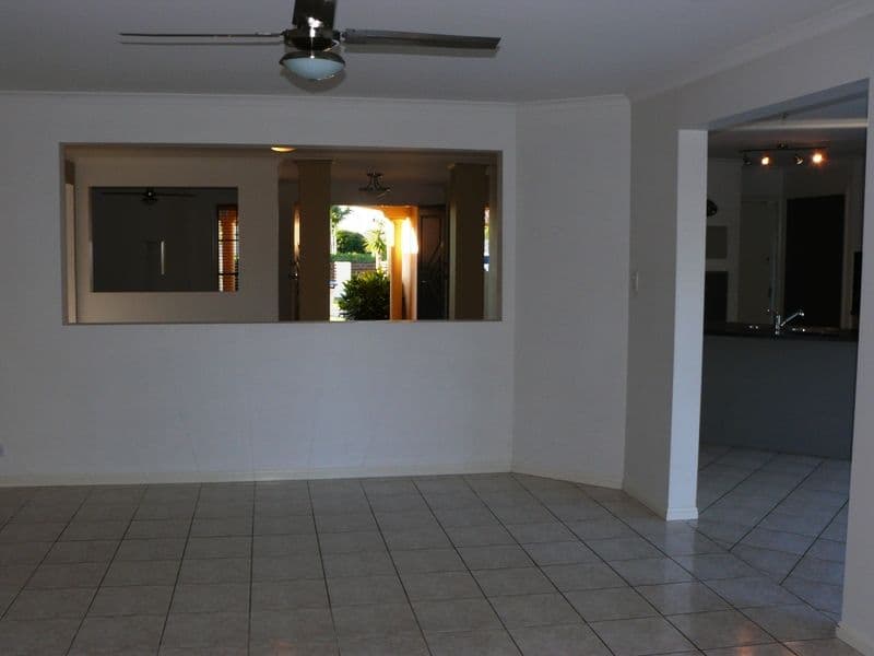 14 Broxbourne Place, OXENFORD QLD 4210, Oxenford - Thumbnail 4