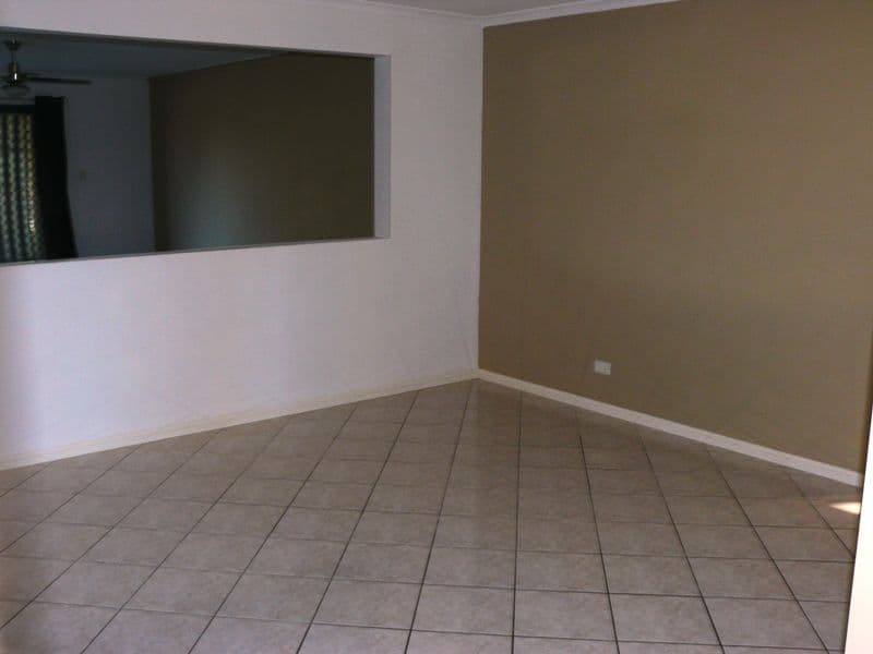 14 Broxbourne Place, OXENFORD QLD 4210, Oxenford - Thumbnail 7